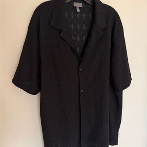 H&M Black Short-Sleeve Lightweight lace-knit collared button up